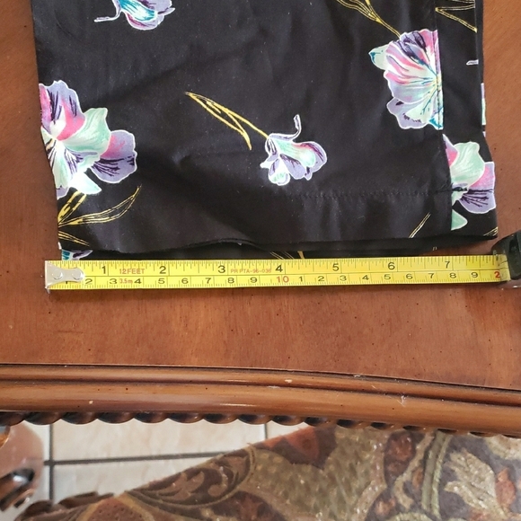 Vans Black Floral Cropped Pants - Picture 8 of 8